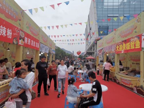 這兩天,商貿(mào)城這場(chǎng)活動(dòng)太火爆,你圍觀了沒